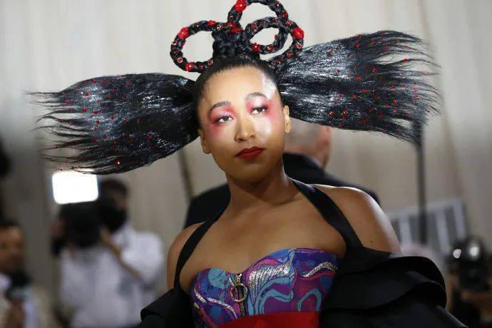 Fashion|笑到捶地，这是我见过最吊炸天的奇葩时尚...
