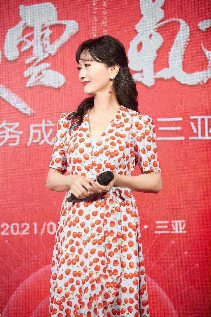 耳环|赵雅芝樱桃印花连衣裙甜美温柔 点缀小樱桃耳环精致浪漫