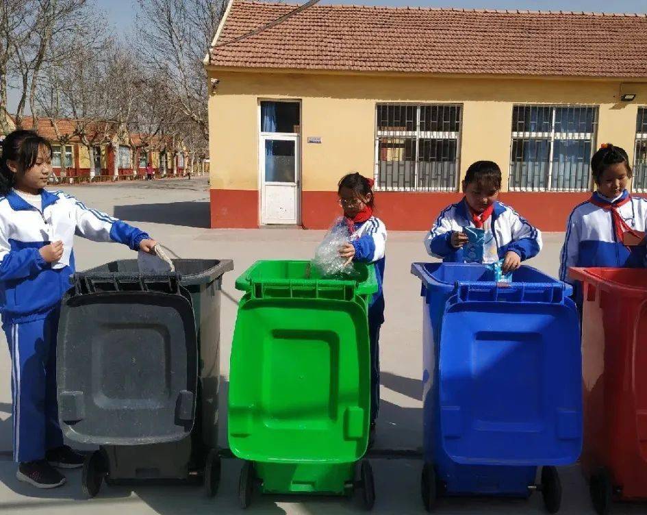 北安中心小学助力创城你我同行