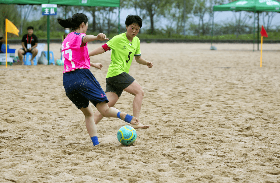 激情开赛!走,一起到阳光沙滩看球
