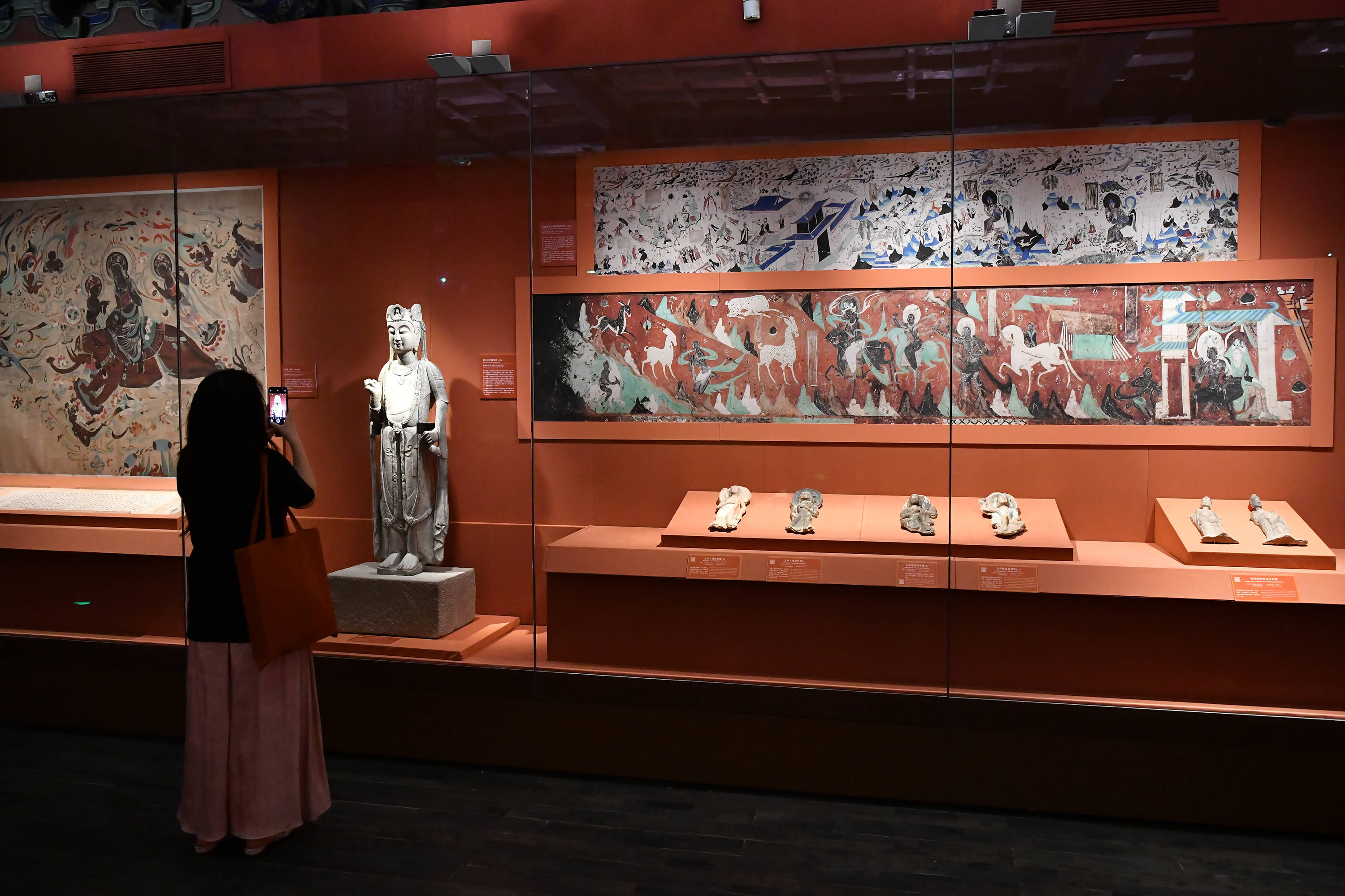 "敦行故远:故宫敦煌特展"在故宫博物院开幕