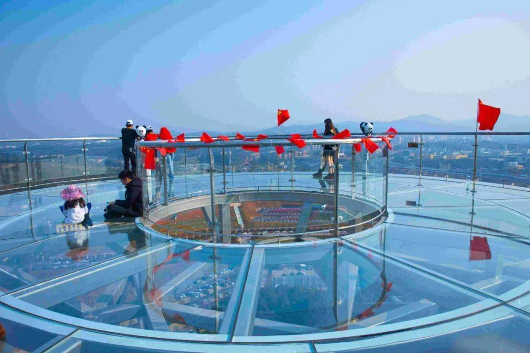 凯光中秋夜场开放嫦娥奔月萍乡首演百万向日葵花海惊艳绽放共享团圆好