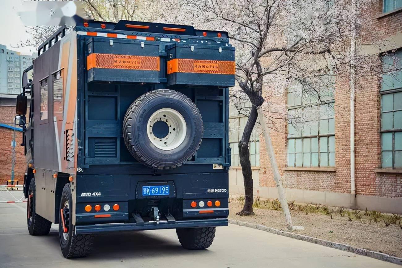 国产首个军工级别越野房车乾山h6700他来了