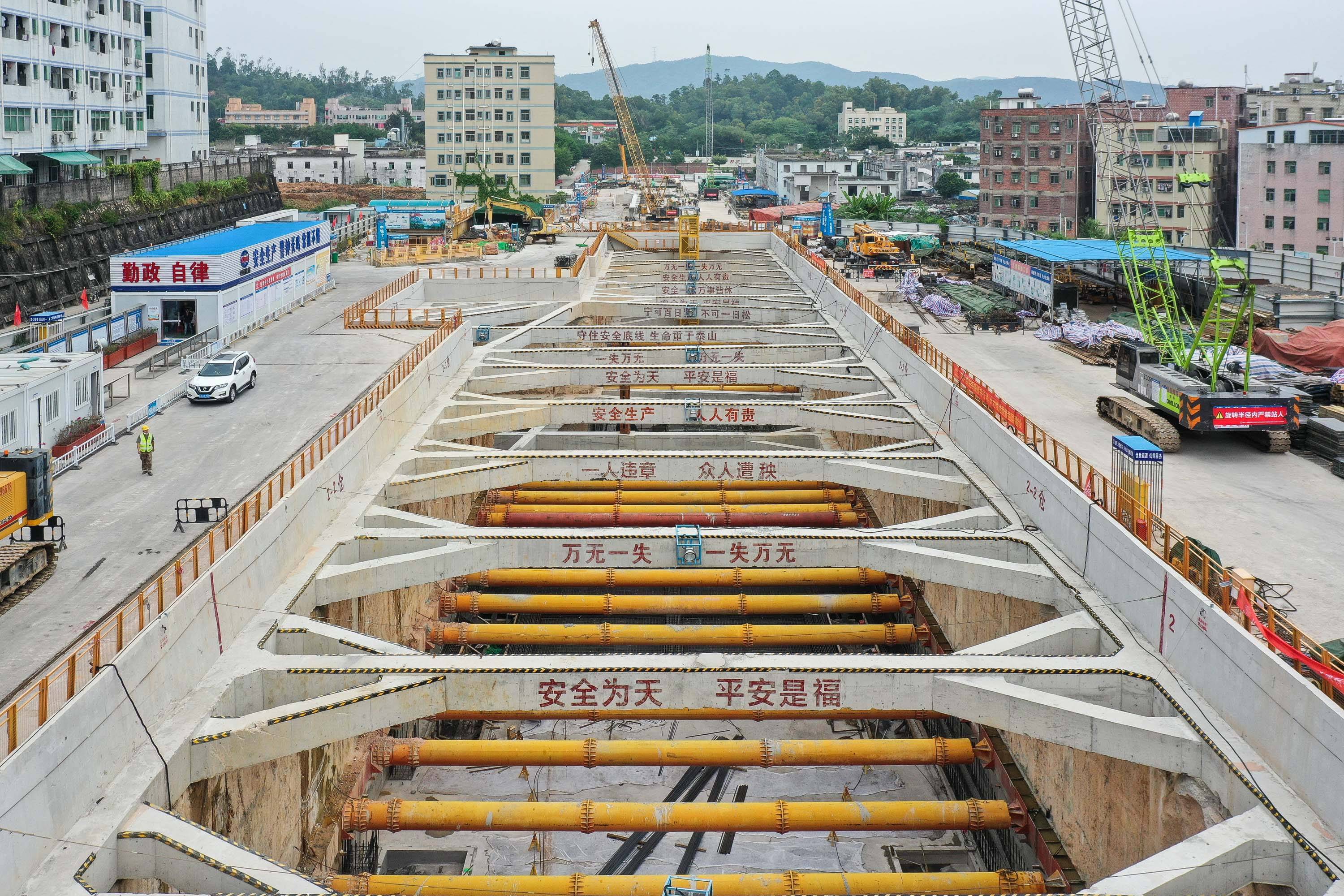 深圳东部轨道干线地铁3号线四期建设进展顺利_施工