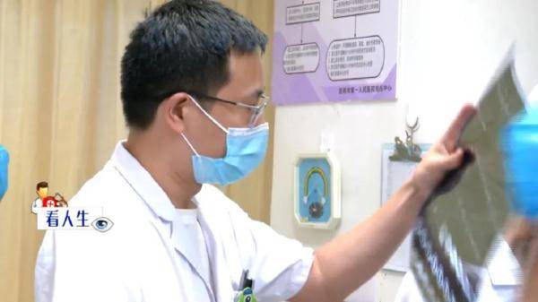 家属|警惕！男子从人字梯上跌落竟导致体内这一器官破裂，送医下病危通知