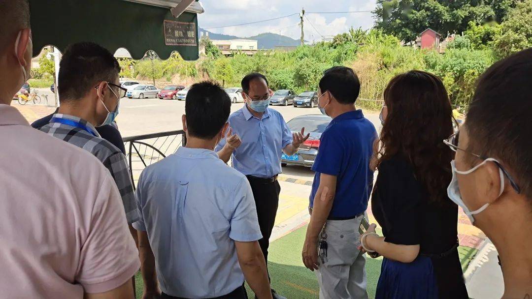 阳光资讯区委副书记陈政实莅临我园检查指导疫情防控工作