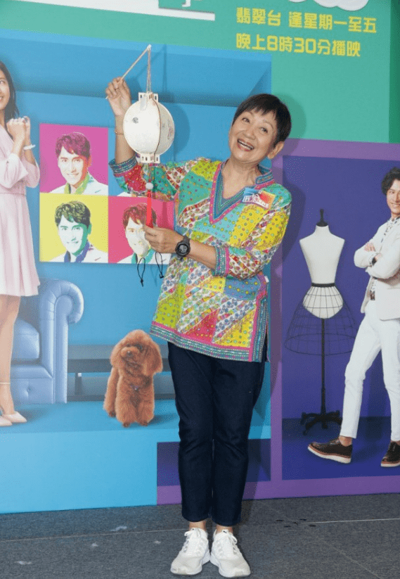 鲍姐|催泪！TVB戏骨第4集就去世！网友心痛：这么快死？