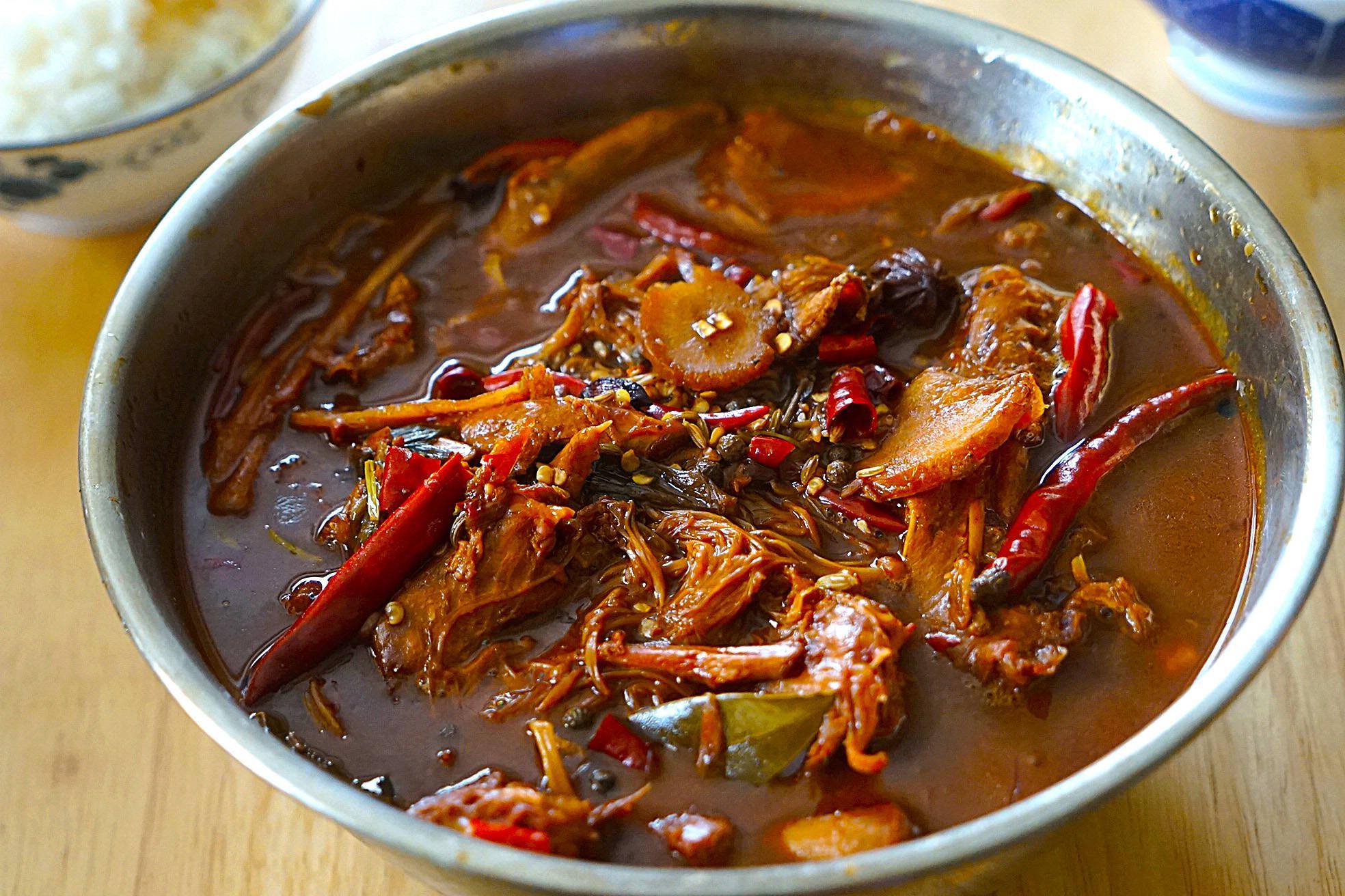 晒苏北一家四口的午餐4菜1汤全家吃到撑网友看了却说太抠门