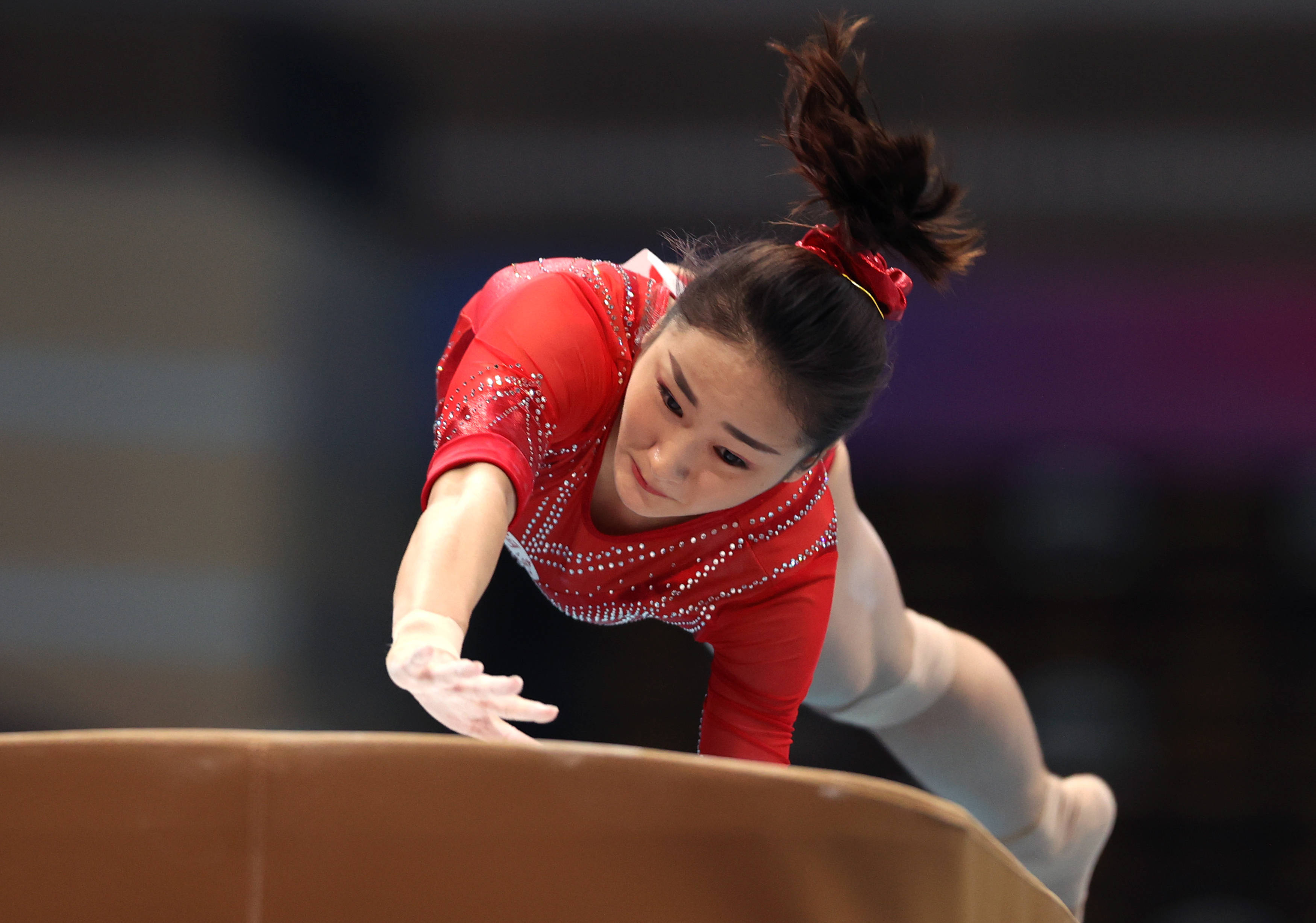 9月20日,河南队选手刘津茹在跳马比赛中.