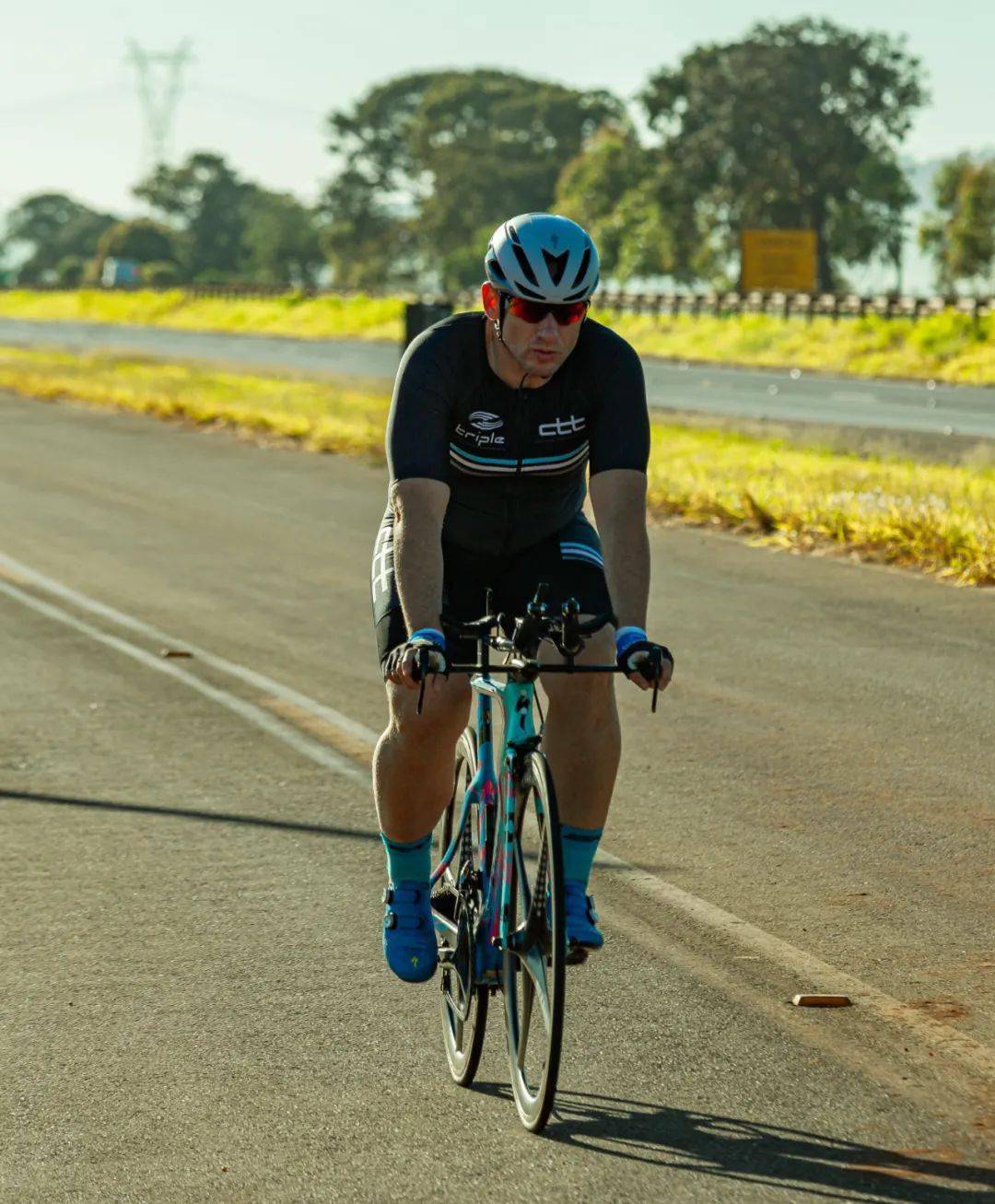 送你140张自行车骑行壁纸,快来收藏!