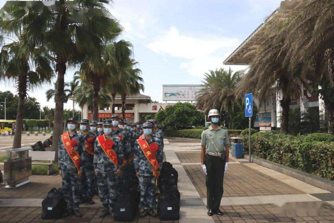 海南省军区警备办公室为新兵出岛保驾护航
