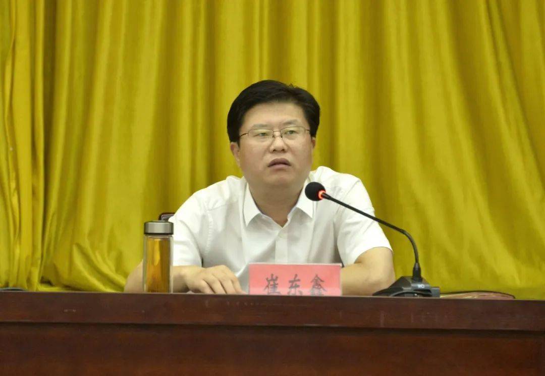 王文彬强调,目前文明城市实地点位情况形势严峻,问题突出,必须要高度