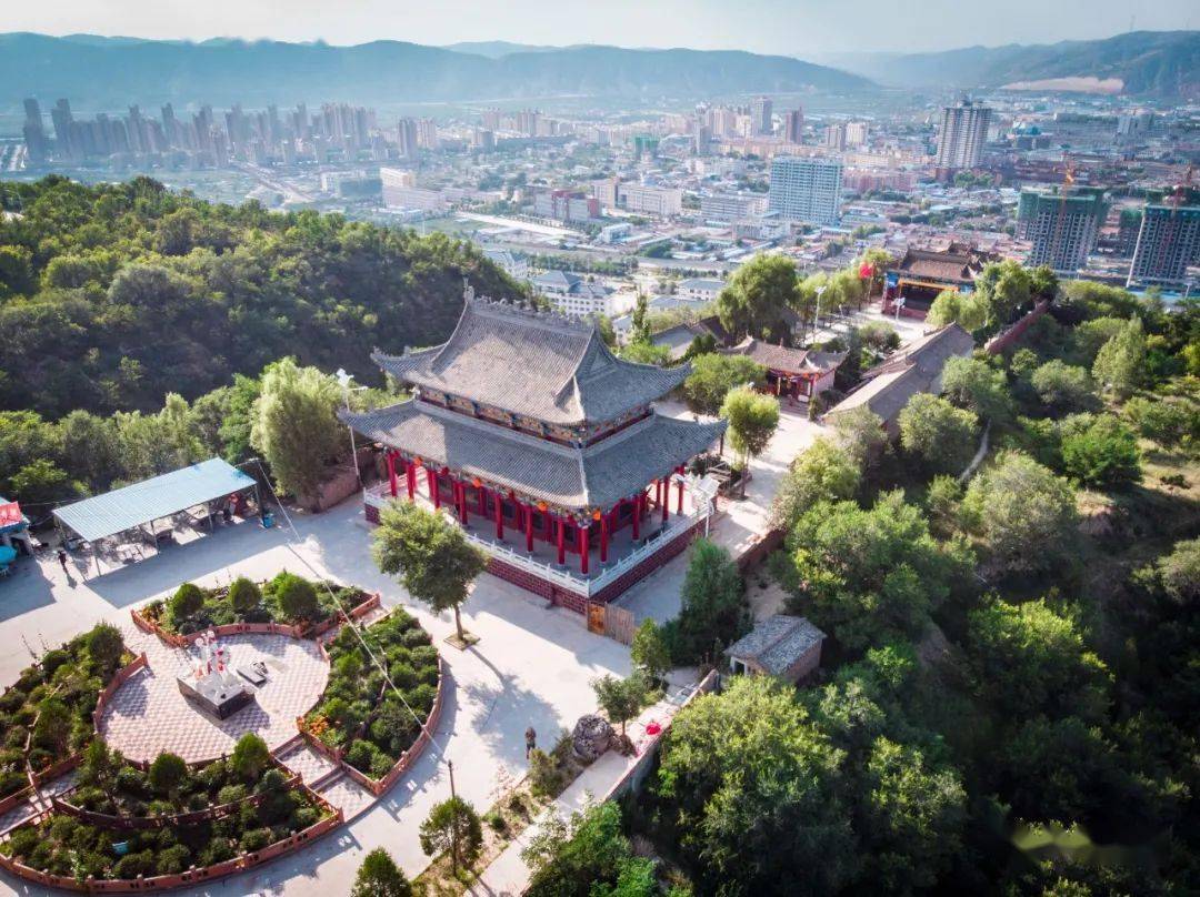 文屏山:清歌出灵岫 文华瑰丽染朝霞_静宁