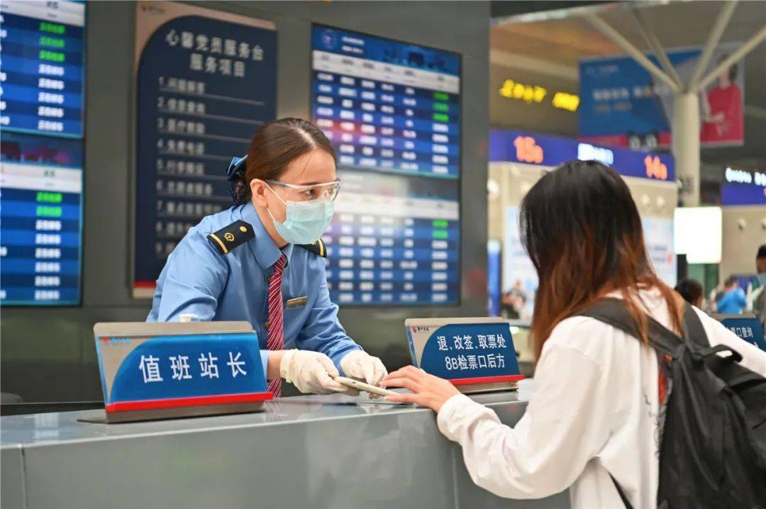 久违了如此热闹的郑州东站