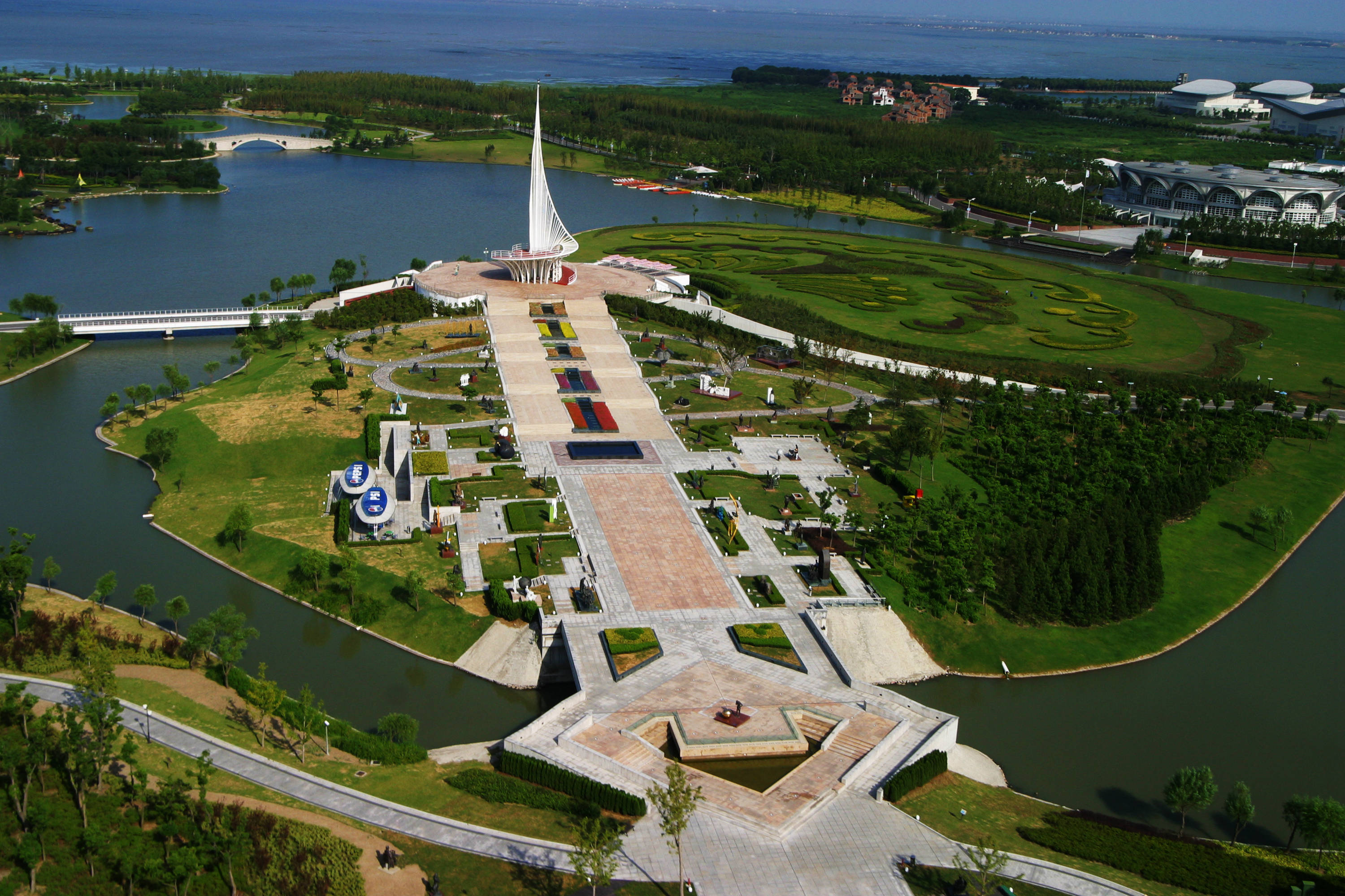 城·新貌 《云间粮仓——松江新地标.