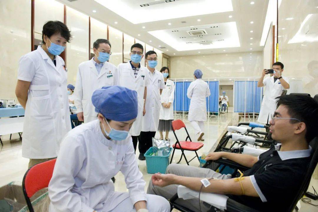 组织|我为群众办实事 ｜ 广医青年，汩汩热血献爱心