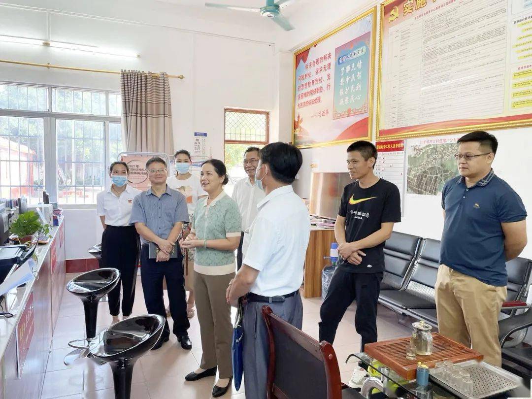 自治区残联党组成员,副理事长许英凤到钦州,防城港两市调研