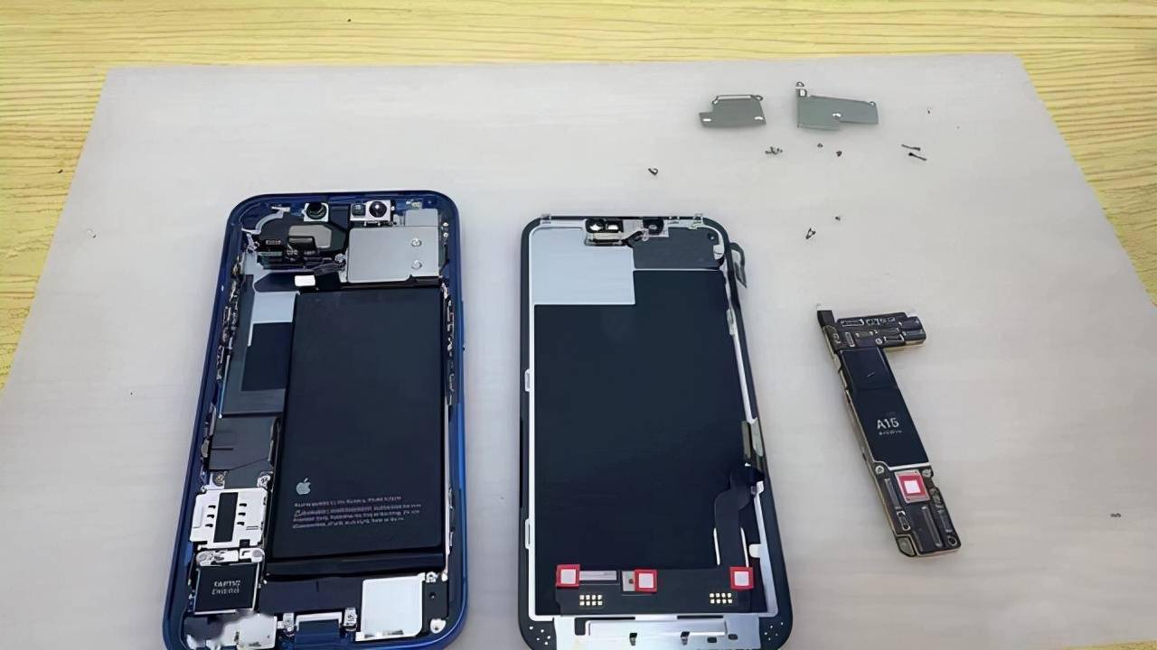 iPhone12电池 ed390c07455c4e4ebba86617b4883a31.jpeg