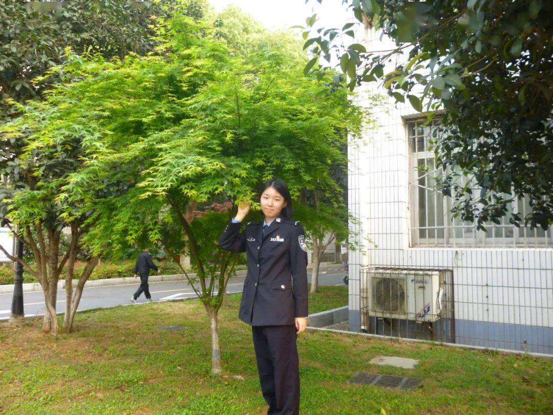 武汉警官职业学院女生图片