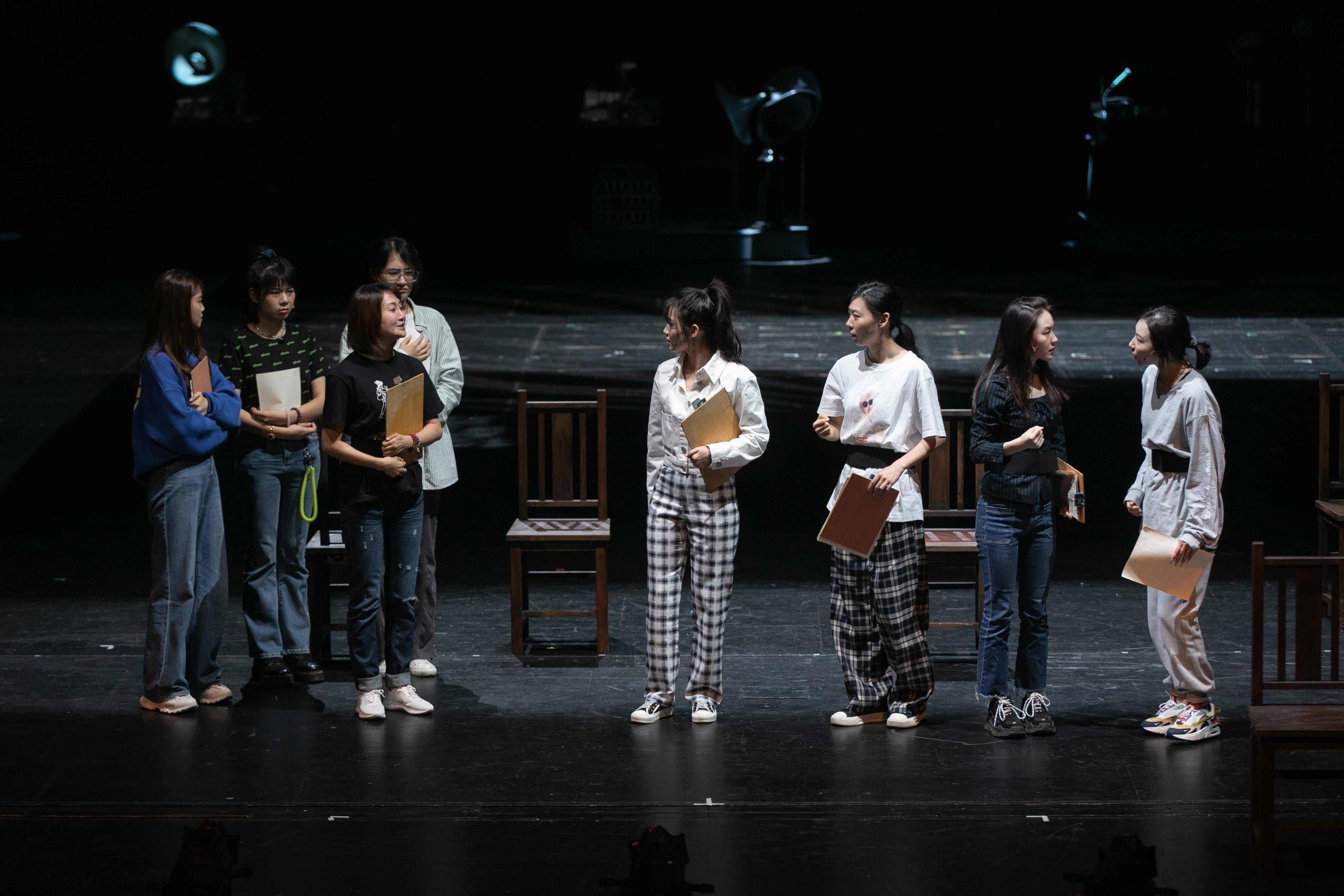 艺术| 直击话剧《直播开国大典》排练现场_田沁鑫