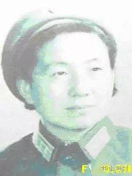 吕亦文中校刘子文中校(1955年授)李开湘少将的夫人刘 奇中校冯明英