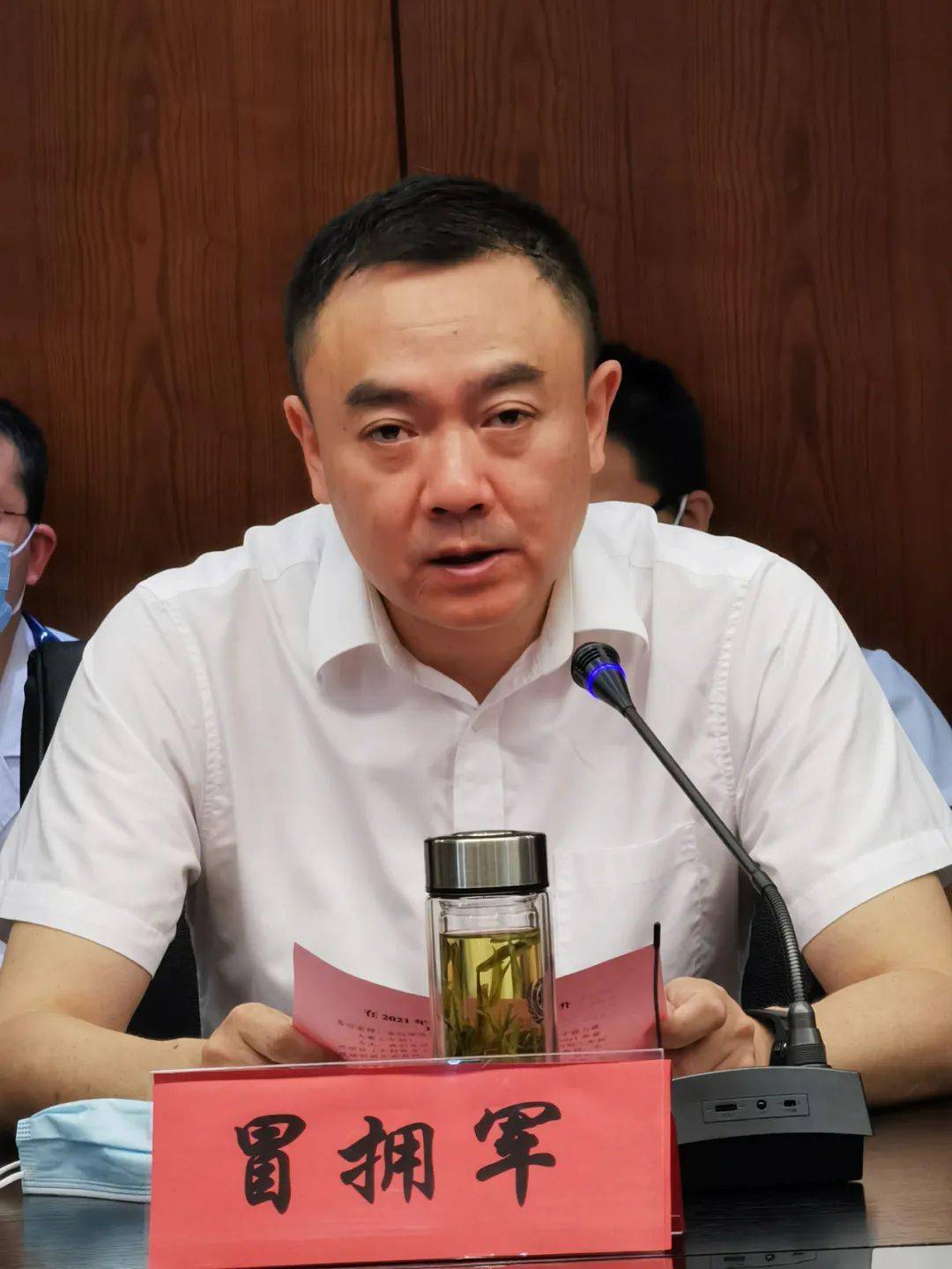 活动由市卫健委基层卫生健康科科长马红主持,市人民