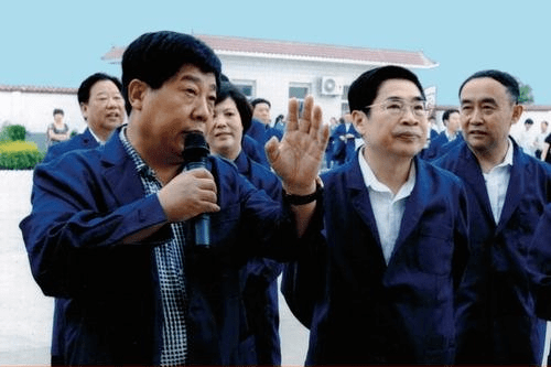 《蛋鸡行业的王道是什么——访山西晋龙董事长王苏龙》