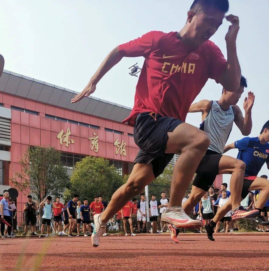 青春跃动奋勇拼搏宁乡五中举行2021年秋季田径运动会
