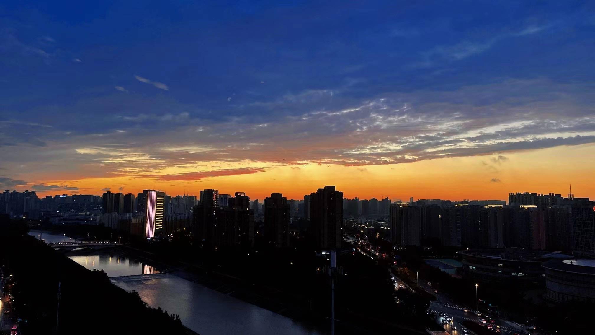 一大波美图来袭!郑州的晚霞刷爆朋友圈