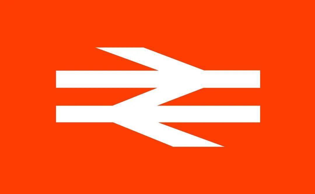 经典的英国铁路的"双箭头"标志设计于1964年,投用后并沿用至今的跨