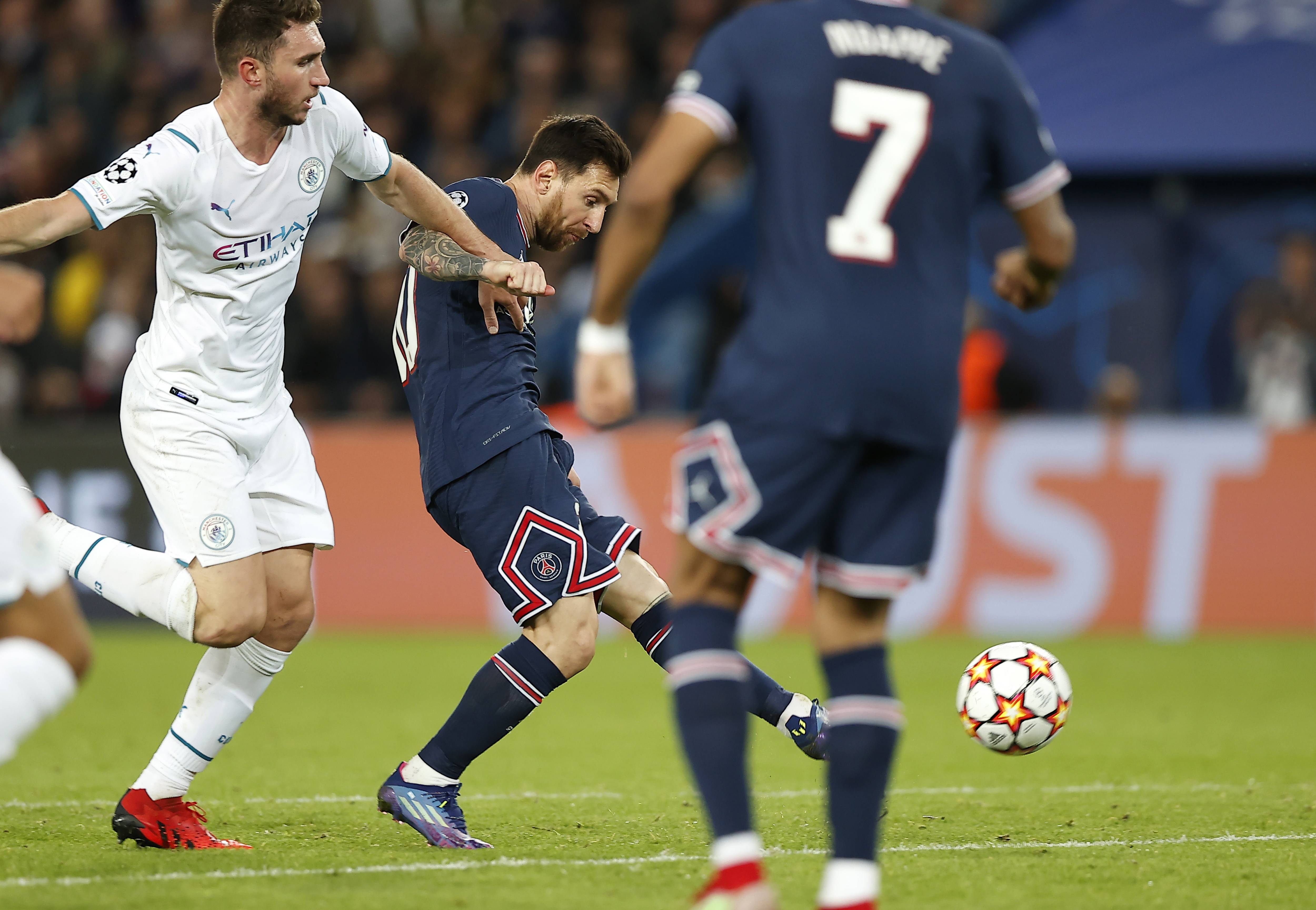 足球——欧冠联赛:巴黎圣日耳曼胜曼城