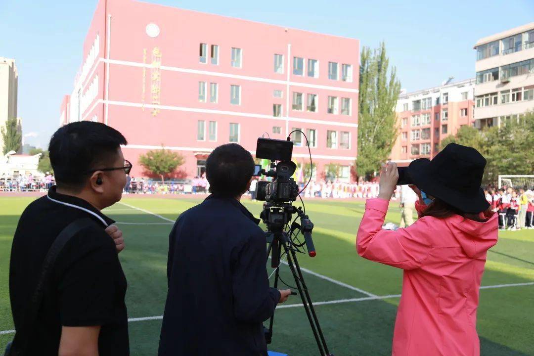 运动会运动谱芳华启航新征程包钢实验二小2021年秋季田径运动会