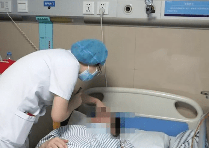 粪便|女子帮丈夫杀鸡后失去意识，竟是患上了致死率40%的重疾…...