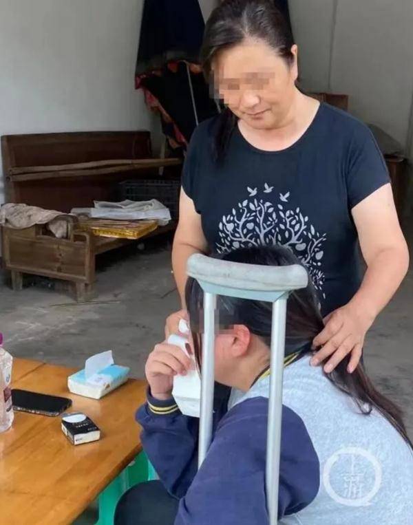 同学|好大的“官威”!学生干部查寝,竟把女生整残了