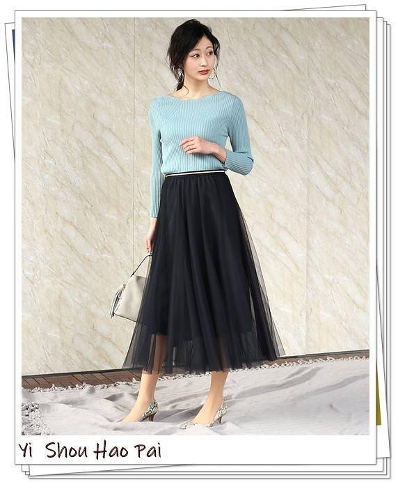 5种颜色喇叭裙的秋季搭配25例,休闲中透着优雅