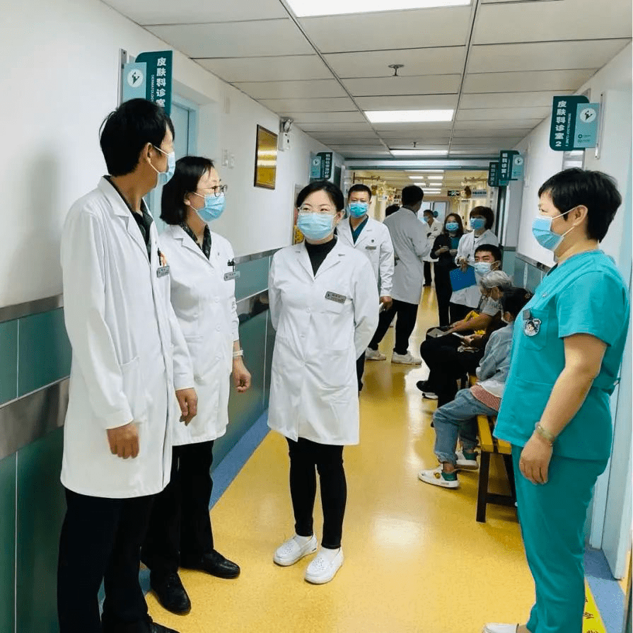 包含北京市海淀医院黄牛预约挂号解惑票贩子号贩子的词条