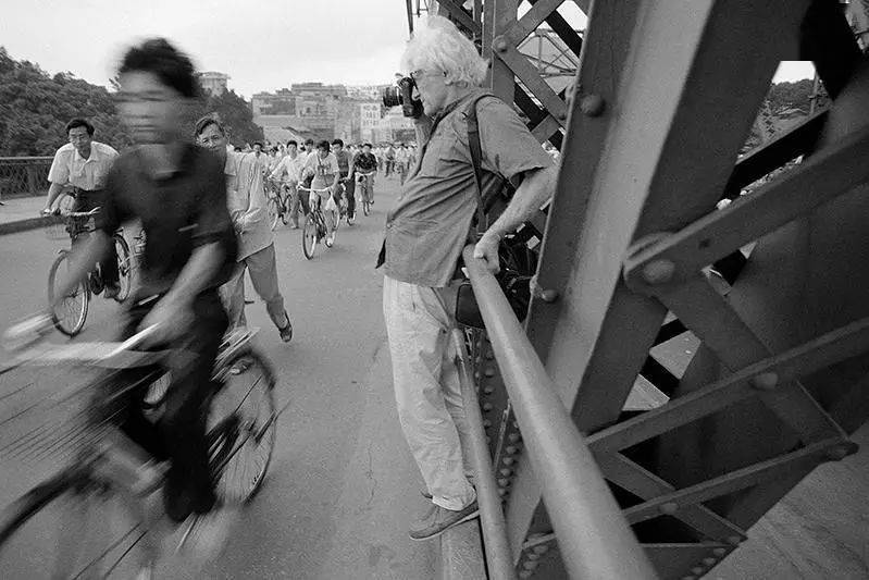 吕布|他的一张照片，让无数人对这个女孩魂牵梦绕