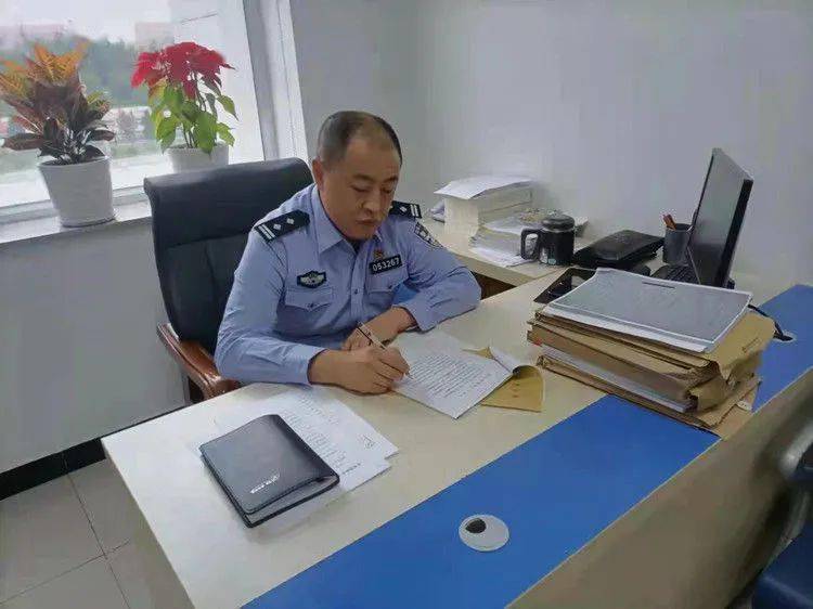 现任开鲁县公安局刑侦大队副大队长,曾先后率队打掉12个恶势力团伙