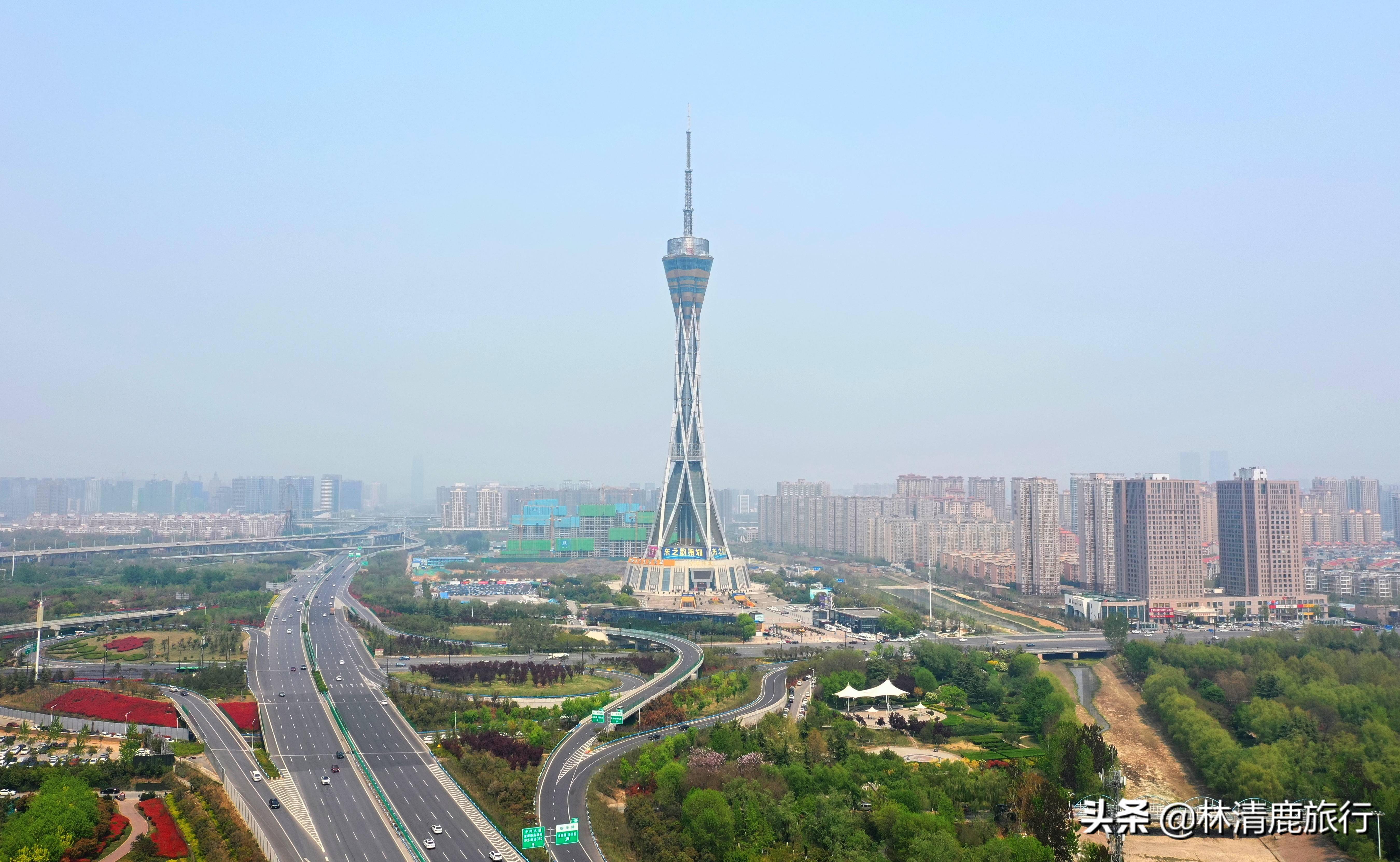 中原福塔是郑州市区内的一个景点,建成之初占尽了风光,通体采用全钢