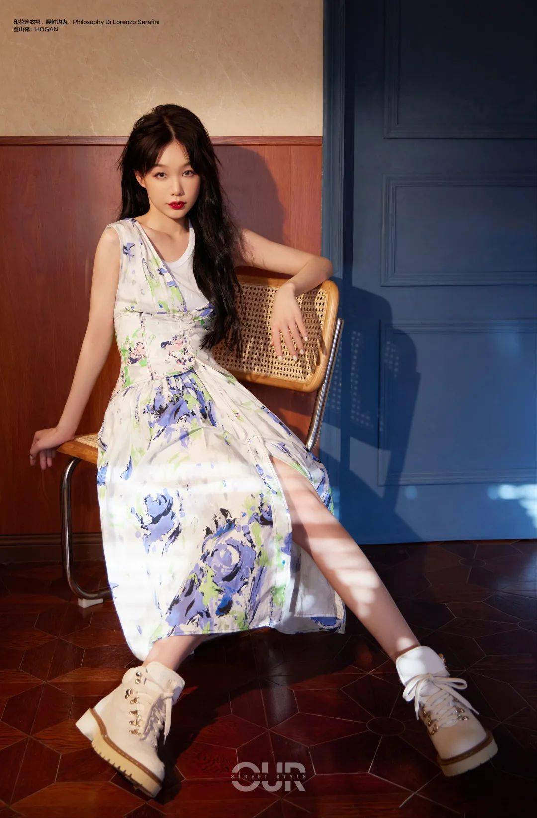 王佳文 落叶缤纷，和赵雅芝 张欣尧 徐梦洁 王紫璇 共同探寻深秋色彩