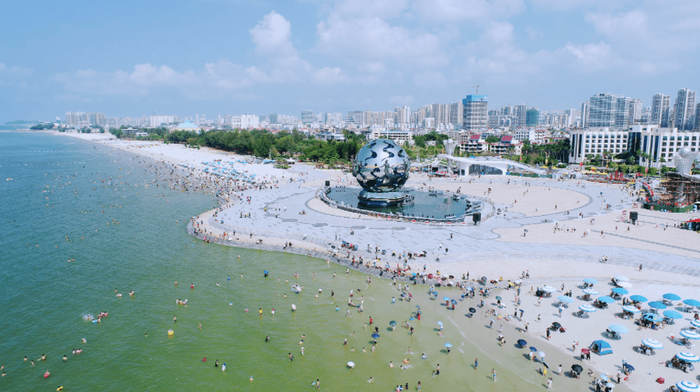 北海银滩等三大景区喜迎开门红,八方游客欢度国庆佳节_休闲