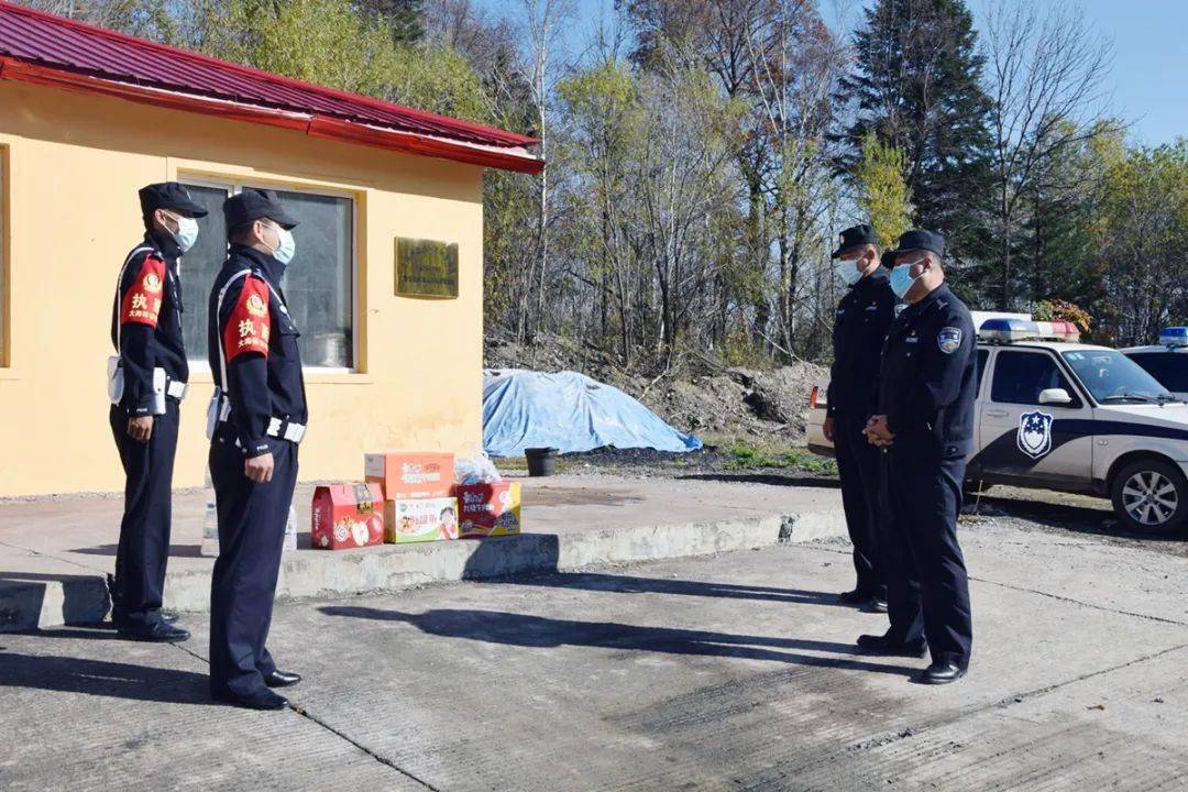 切實維護大海林林區政治社會大局持續安全穩定,國慶節首日,大海林分局