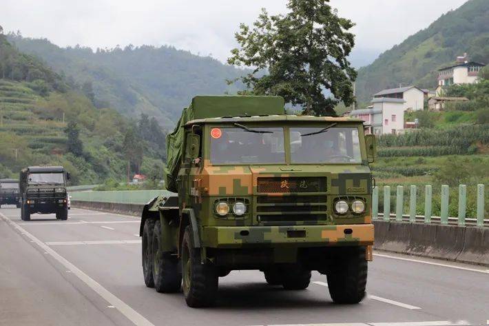 跨区域千里机动演练,展开!_部队