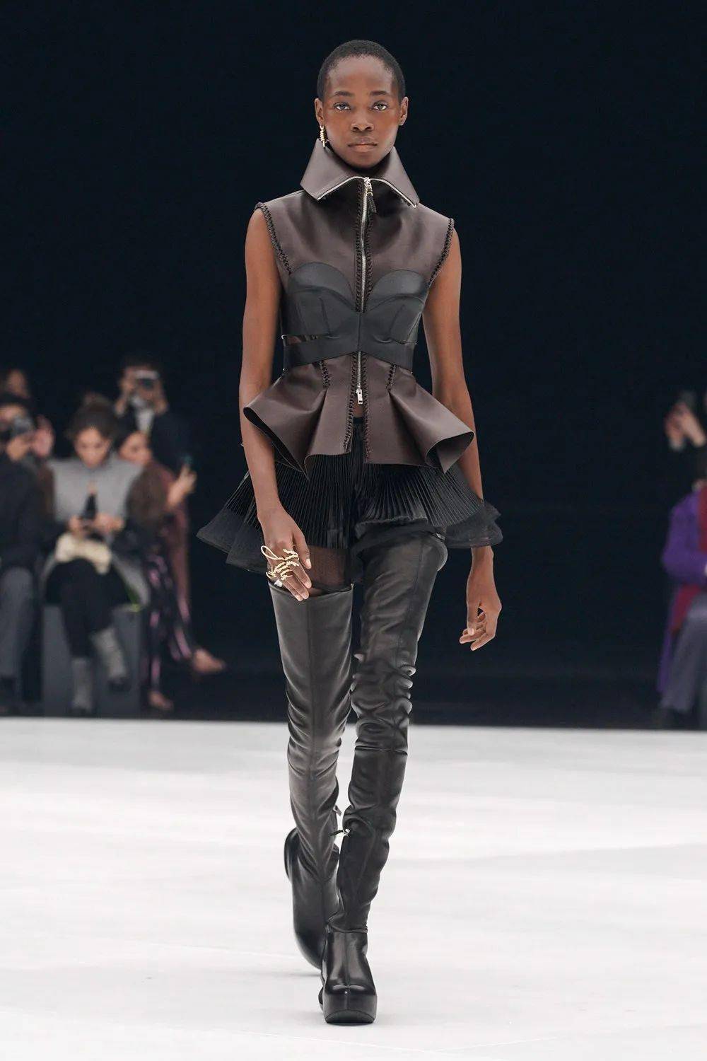 成衣 【秀场】Givenchy 2022 春季成衣时装秀