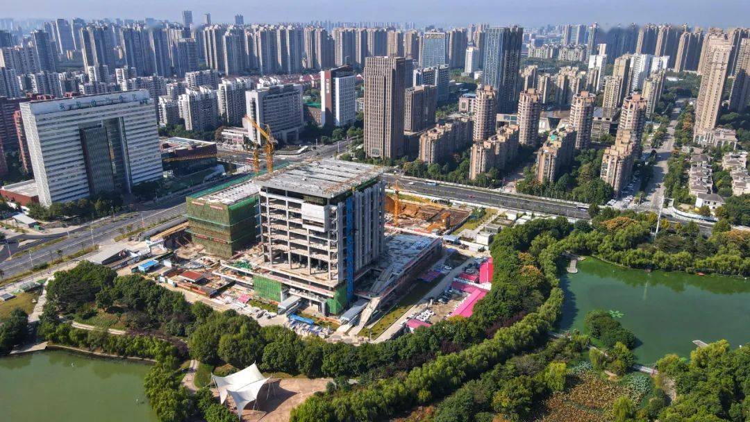 实拍合肥市中心图书馆最新进展