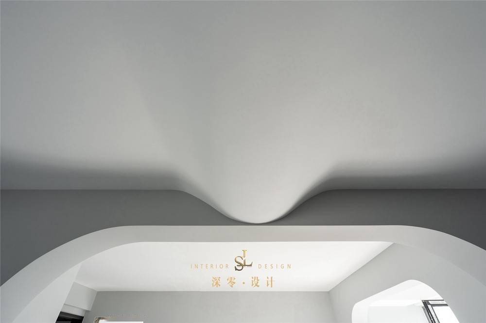 横梁即便不拆不砸也能藏起来个人建议第3种法子省钱又美观