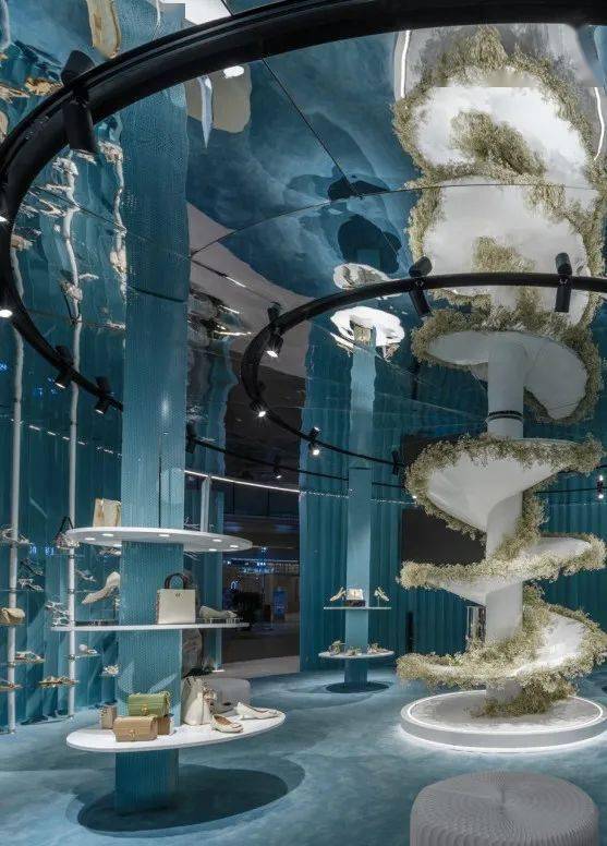 品牌 鞋王驭风逐梦，长跑者加速