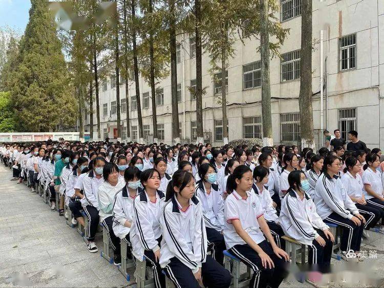 朱湖中学开学一个月了典礼上老师的话仍让人回味