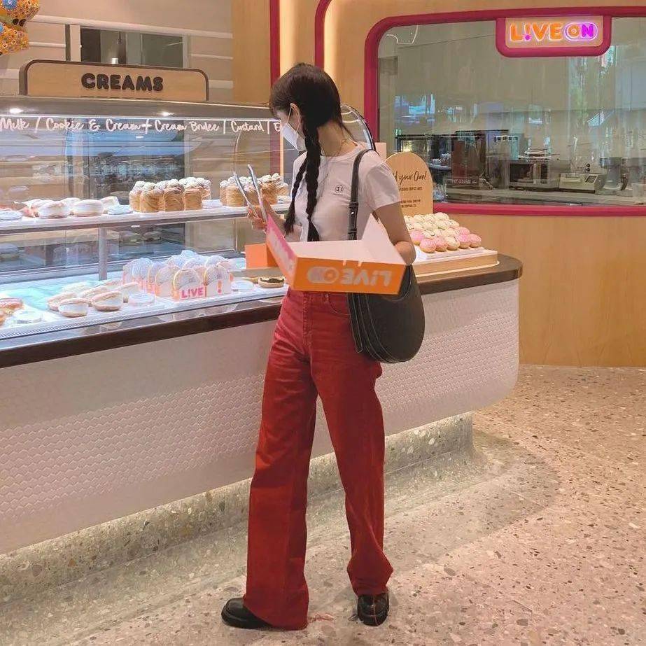 韩系 4 位宝藏 Ins 博主分享，我的穿搭都从这里取经