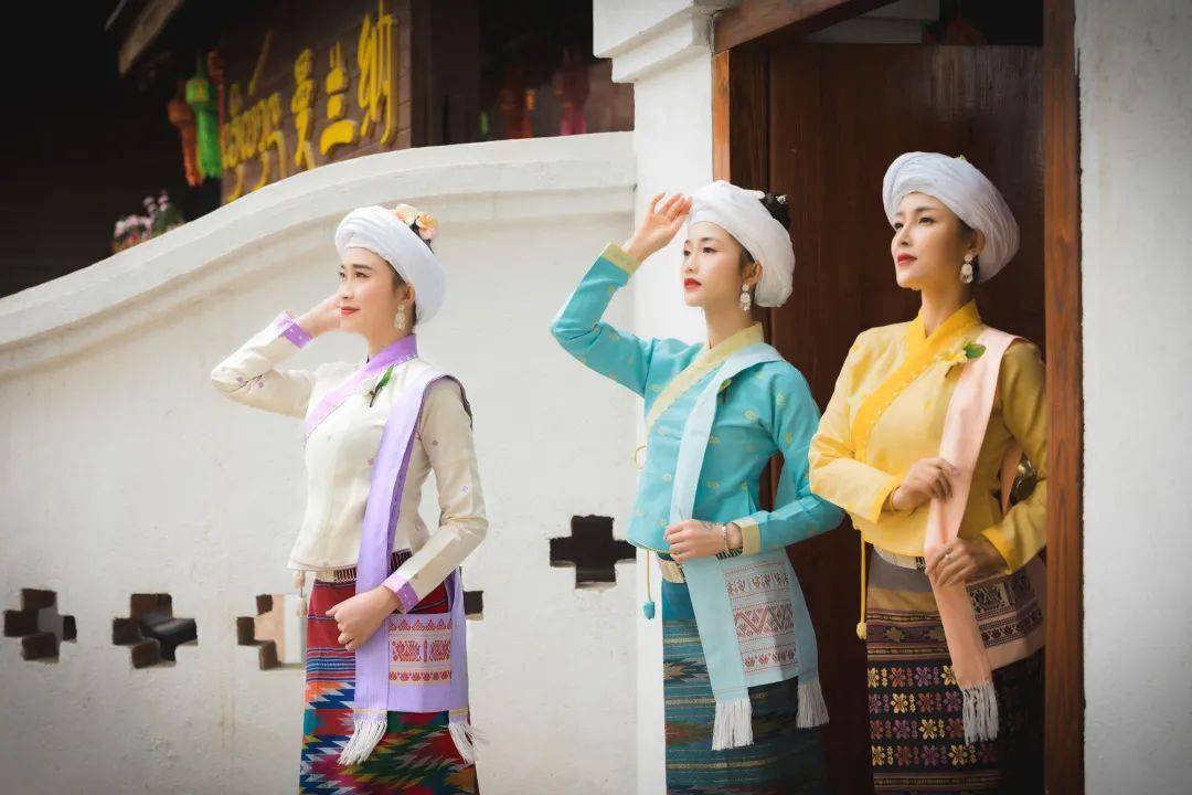 傣族人的风情挎包傣族筒帕